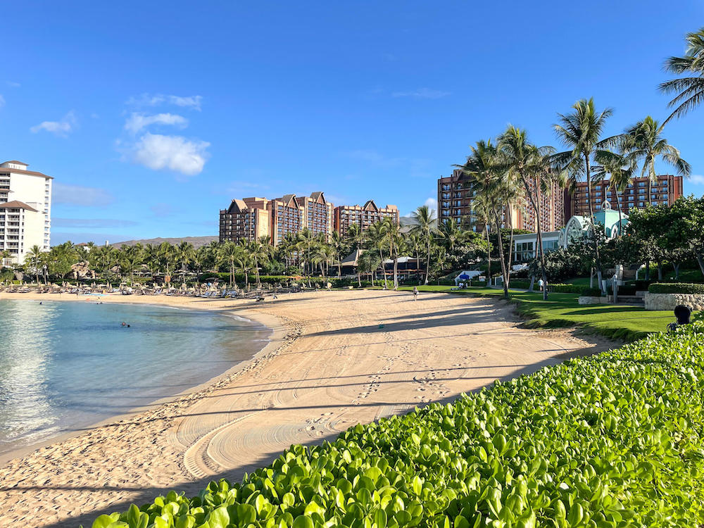 Image of a sandy man-made lagoon in front of the Disney Aulani Resort in Ko Olina Oahu