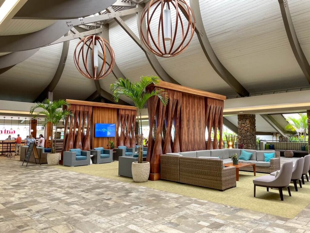 Image of the Hilton Garden Inn Kauai lobby.