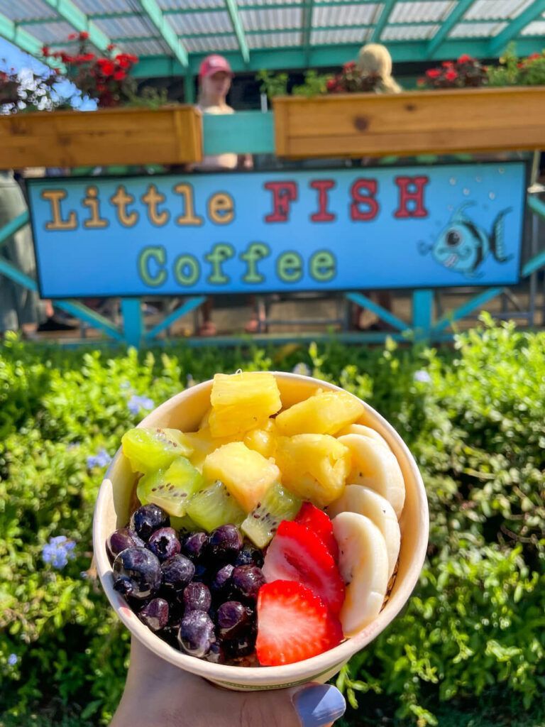 Image of an acai bowl outside of Little Fish Coffee in Poipu Kauai