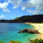 Check out this list of things to do on the North Shore of Oahu by top Hawaii blog Hawaii Travel Spot! Image of a North Shore Oahu beach