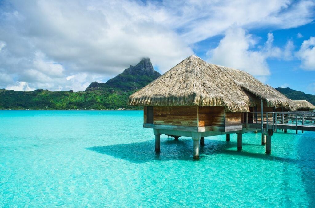 Are there Overwater Bungalows in Hawaii? (2023)