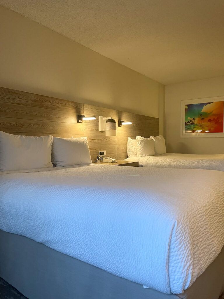 Image of a standard hotel room at the Alohilani Resort in Waikiki