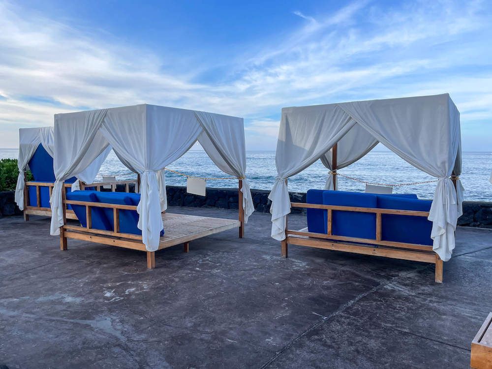 Image of cabanas at the Royal Kona Resort in Hawaii